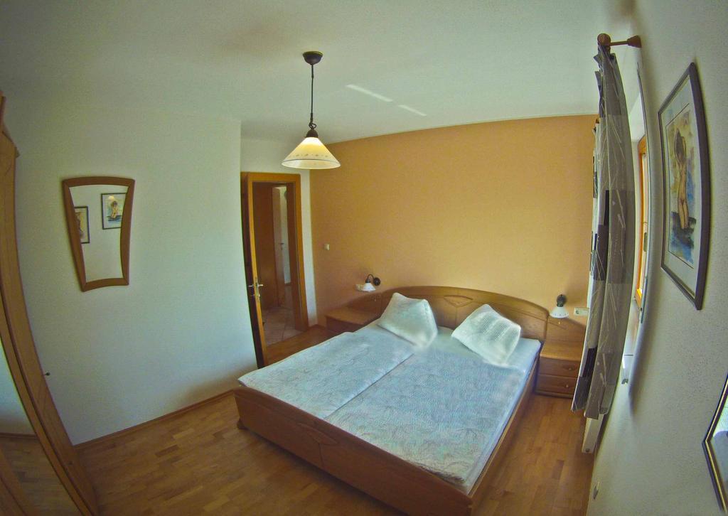 Landhaus Scherling Apartment Keutschach am See Bilik gambar